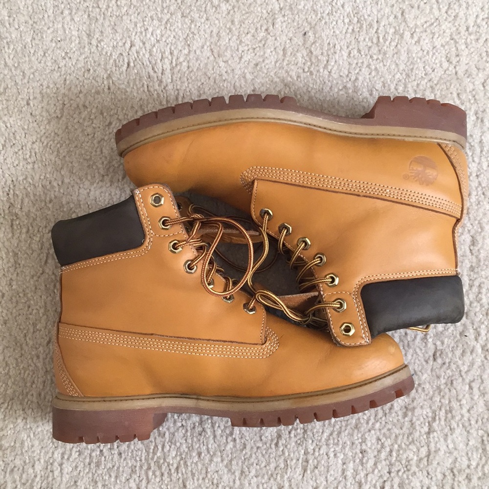 Leather construction Timberland boot